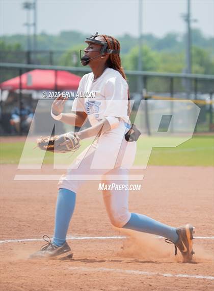 Thumbnail 2 in James Clemens @ Muscle Shoals photogallery.