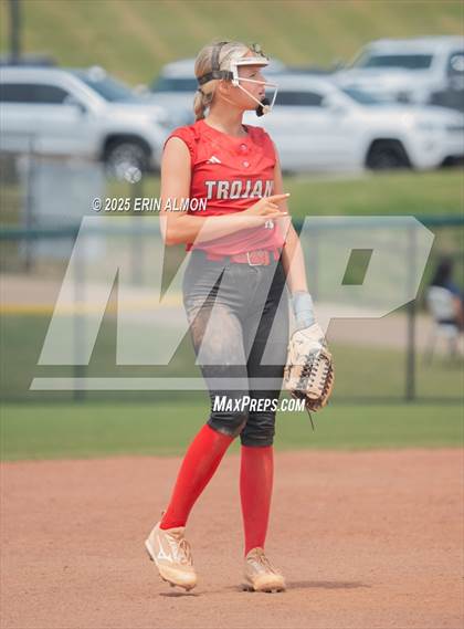 Thumbnail 1 in James Clemens @ Muscle Shoals photogallery.
