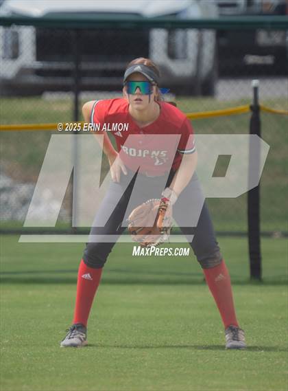 Thumbnail 2 in James Clemens @ Muscle Shoals photogallery.