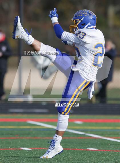 Thumbnail 3 in Comsewogue vs East Islip DIII Quarter Final photogallery.