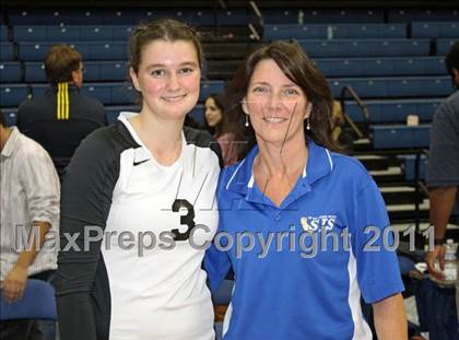 Thumbnail 3 in El Camino vs Rocklin (CIF SJS D2 Final) photogallery.