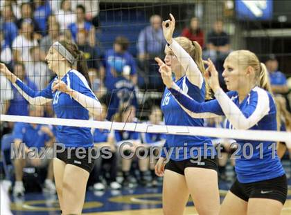 Thumbnail 2 in El Camino vs Rocklin (CIF SJS D2 Final) photogallery.