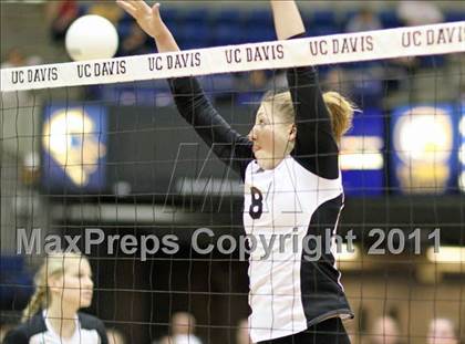 Thumbnail 3 in El Camino vs Rocklin (CIF SJS D2 Final) photogallery.