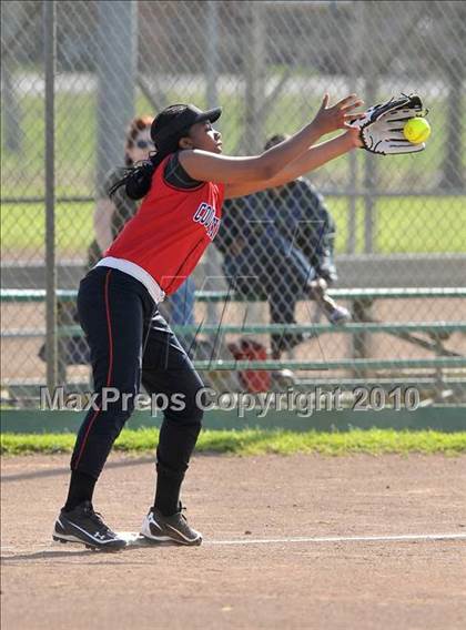 Thumbnail 3 in Victory Christian @ Sacramento Country Day photogallery.