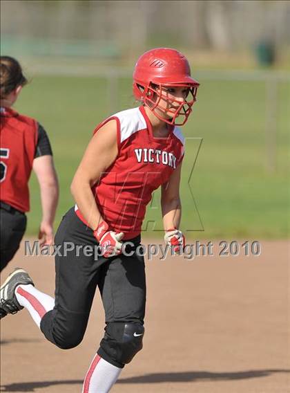 Thumbnail 2 in Victory Christian @ Sacramento Country Day photogallery.