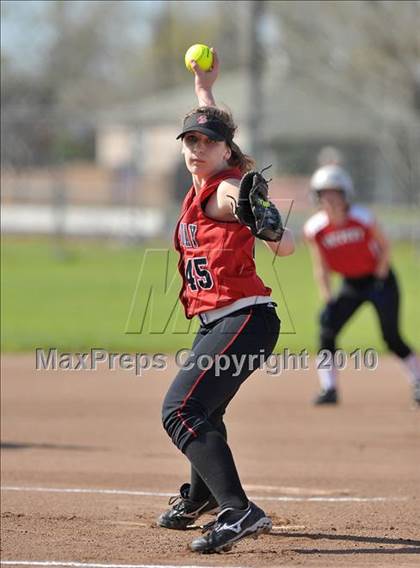 Thumbnail 1 in Victory Christian @ Sacramento Country Day photogallery.