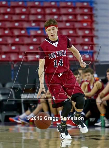 Thumbnail 2 in Rio Vista vs. Galt photogallery.