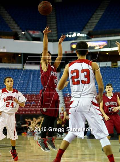 Thumbnail 3 in Rio Vista vs. Galt photogallery.