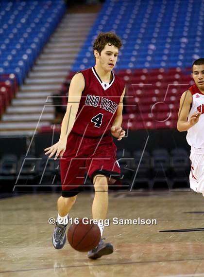 Thumbnail 3 in Rio Vista vs. Galt photogallery.