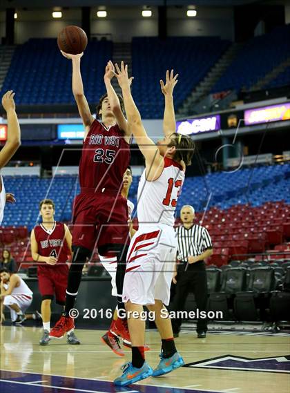 Thumbnail 2 in Rio Vista vs. Galt photogallery.