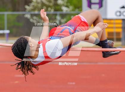 Thumbnail 3 in Daniel Roberts Invite (High Jump) photogallery.