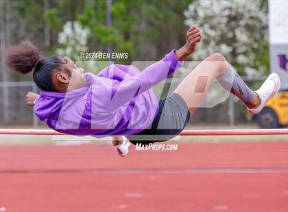 Thumbnail 1 in Daniel Roberts Invite (High Jump) photogallery.