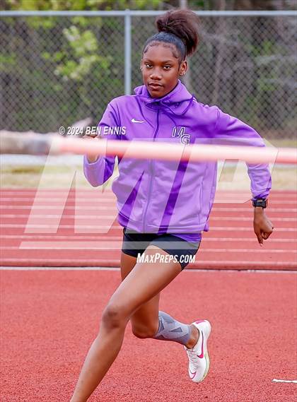 Thumbnail 2 in Daniel Roberts Invite (High Jump) photogallery.