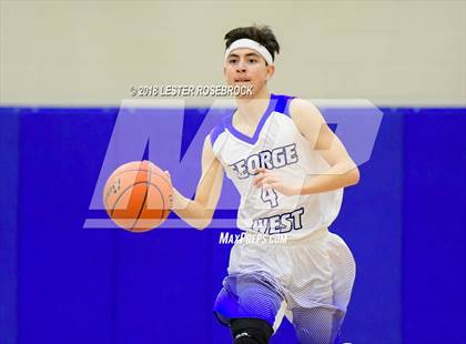 Thumbnail 3 in Hebbronville @ George West photogallery.