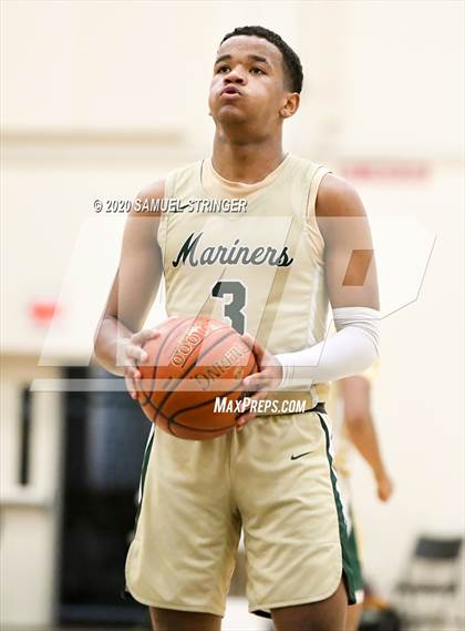 Thumbnail 2 in Moreau Catholic vs. Bishop Manogue (NorCal Catholic School Challenge) photogallery.