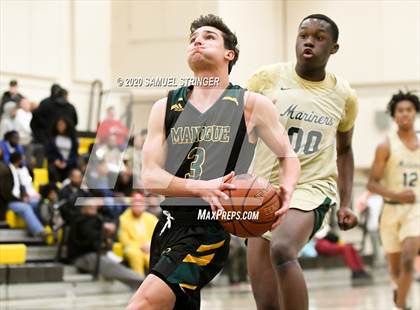 Thumbnail 2 in Moreau Catholic vs. Bishop Manogue (NorCal Catholic School Challenge) photogallery.