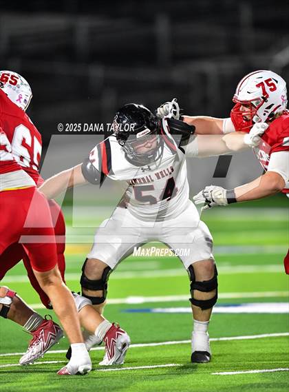 Thumbnail 3 in Mineral Wells vs Glen Rose (Texas UIL 4A D2 Bi-District) photogallery.