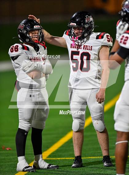 Thumbnail 2 in Mineral Wells vs Glen Rose (Texas UIL 4A D2 Bi-District) photogallery.