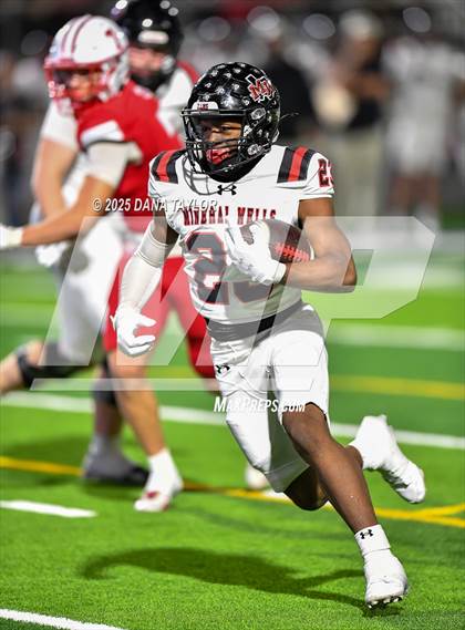 Thumbnail 3 in Mineral Wells vs Glen Rose (Texas UIL 4A D2 Bi-District) photogallery.