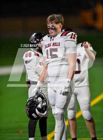 Thumbnail 3 in Mineral Wells vs Glen Rose (Texas UIL 4A D2 Bi-District) photogallery.