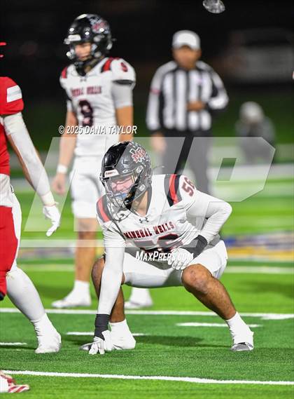 Thumbnail 2 in Mineral Wells vs Glen Rose (Texas UIL 4A D2 Bi-District) photogallery.