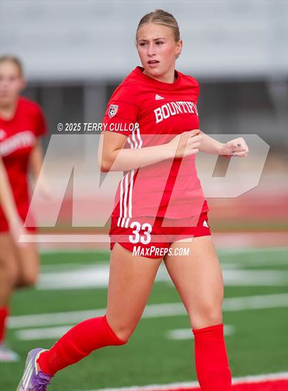 Thumbnail 1 in Bountiful vs. Maple Mountain (UHSAA 5A Second Round) photogallery.