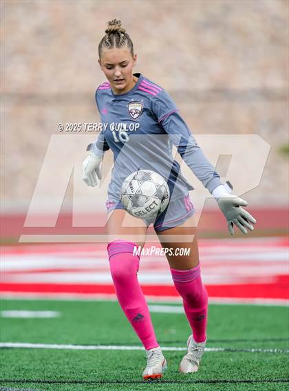 Thumbnail 2 in Bountiful vs. Maple Mountain (UHSAA 5A Second Round) photogallery.