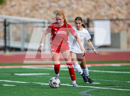 Thumbnail 2 in Bountiful vs. Maple Mountain (UHSAA 5A Second Round) photogallery.