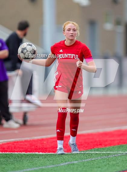 Thumbnail 1 in Bountiful vs. Maple Mountain (UHSAA 5A Second Round) photogallery.