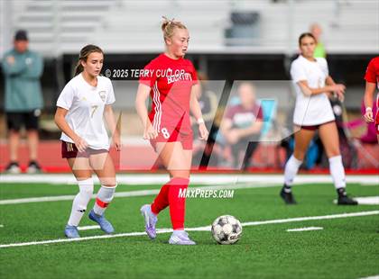 Thumbnail 3 in Bountiful vs. Maple Mountain (UHSAA 5A Second Round) photogallery.