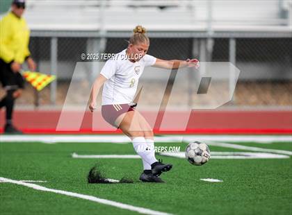 Thumbnail 1 in Bountiful vs. Maple Mountain (UHSAA 5A Second Round) photogallery.