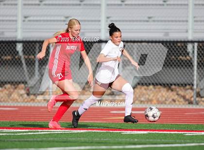 Thumbnail 2 in Bountiful vs. Maple Mountain (UHSAA 5A Second Round) photogallery.