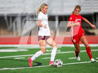 Thumbnail 2 in Bountiful vs. Maple Mountain (UHSAA 5A Second Round) photogallery.