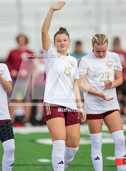 Thumbnail 3 in Bountiful vs. Maple Mountain (UHSAA 5A Second Round) photogallery.