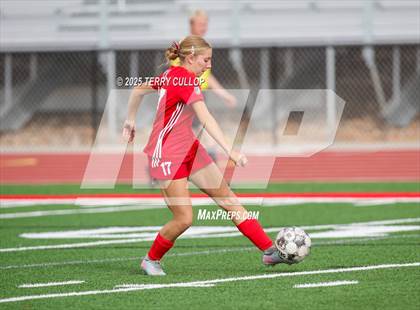 Thumbnail 1 in Bountiful vs. Maple Mountain (UHSAA 5A Second Round) photogallery.