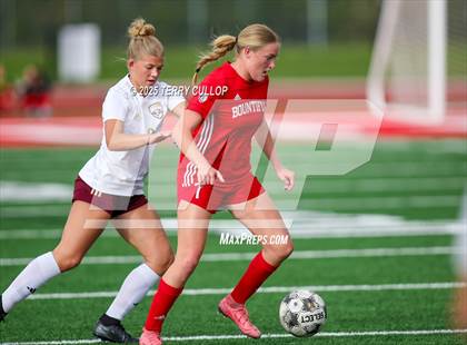 Thumbnail 3 in Bountiful vs. Maple Mountain (UHSAA 5A Second Round) photogallery.
