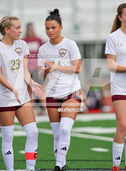 Thumbnail 2 in Bountiful vs. Maple Mountain (UHSAA 5A Second Round) photogallery.