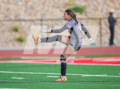 Thumbnail 1 in Bountiful vs. Maple Mountain (UHSAA 5A Second Round) photogallery.