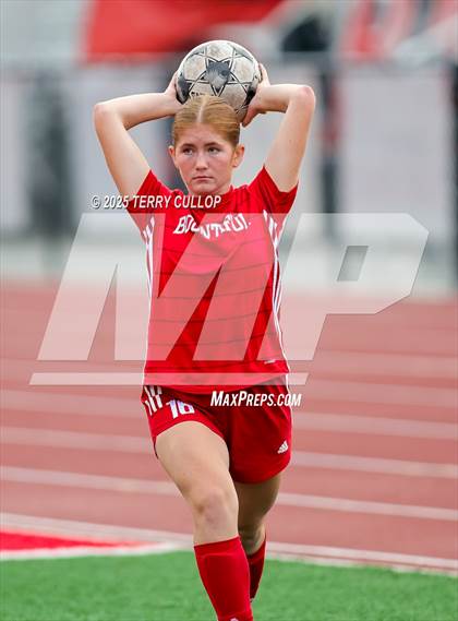 Thumbnail 1 in Bountiful vs. Maple Mountain (UHSAA 5A Second Round) photogallery.