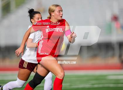 Thumbnail 2 in Bountiful vs. Maple Mountain (UHSAA 5A Second Round) photogallery.