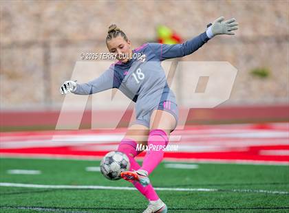 Thumbnail 3 in Bountiful vs. Maple Mountain (UHSAA 5A Second Round) photogallery.