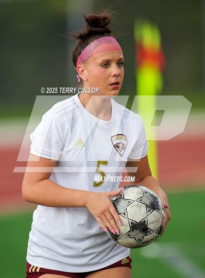 Thumbnail 2 in Bountiful vs. Maple Mountain (UHSAA 5A Second Round) photogallery.