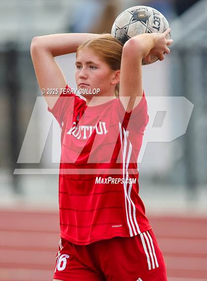 Thumbnail 2 in Bountiful vs. Maple Mountain (UHSAA 5A Second Round) photogallery.