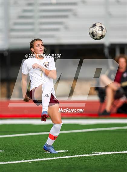 Thumbnail 2 in Bountiful vs. Maple Mountain (UHSAA 5A Second Round) photogallery.