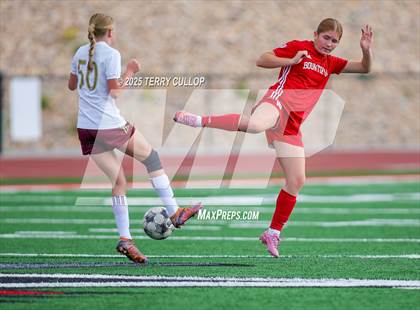 Thumbnail 3 in Bountiful vs. Maple Mountain (UHSAA 5A Second Round) photogallery.