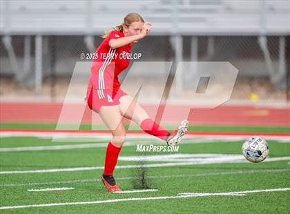 Thumbnail 1 in Bountiful vs. Maple Mountain (UHSAA 5A Second Round) photogallery.