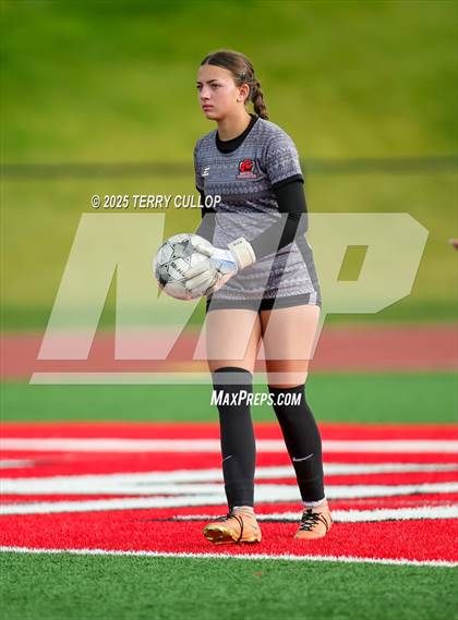 Thumbnail 3 in Bountiful vs. Maple Mountain (UHSAA 5A Second Round) photogallery.