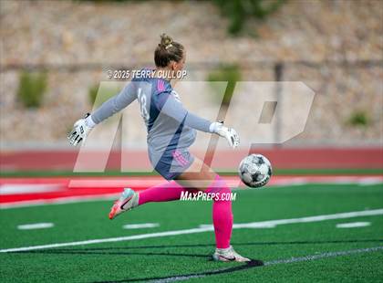 Thumbnail 2 in Bountiful vs. Maple Mountain (UHSAA 5A Second Round) photogallery.