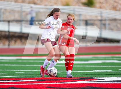 Thumbnail 1 in Bountiful vs. Maple Mountain (UHSAA 5A Second Round) photogallery.