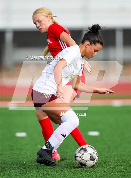 Thumbnail 1 in Bountiful vs. Maple Mountain (UHSAA 5A Second Round) photogallery.